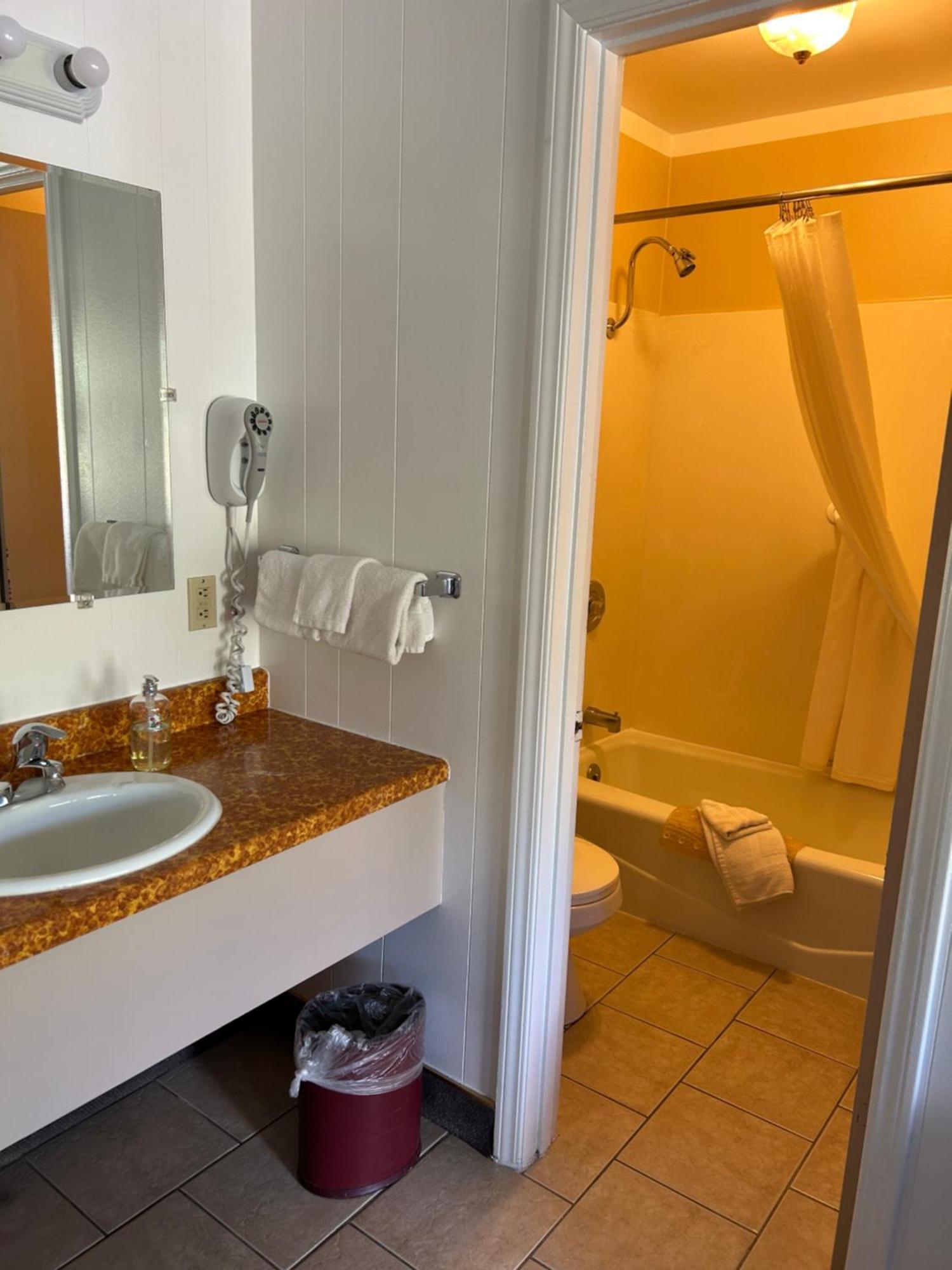 Redwood Arms Motel Paonia Экстерьер фото