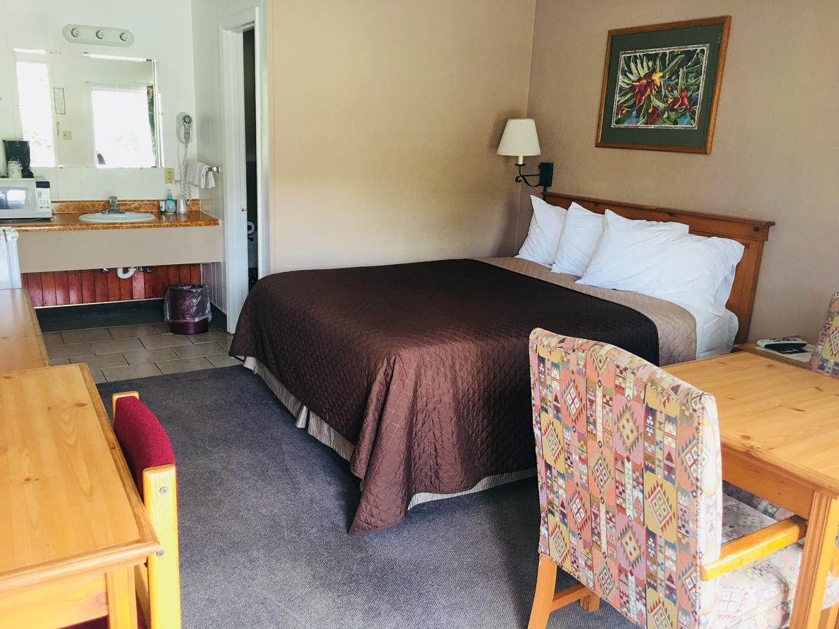 Redwood Arms Motel Paonia Экстерьер фото