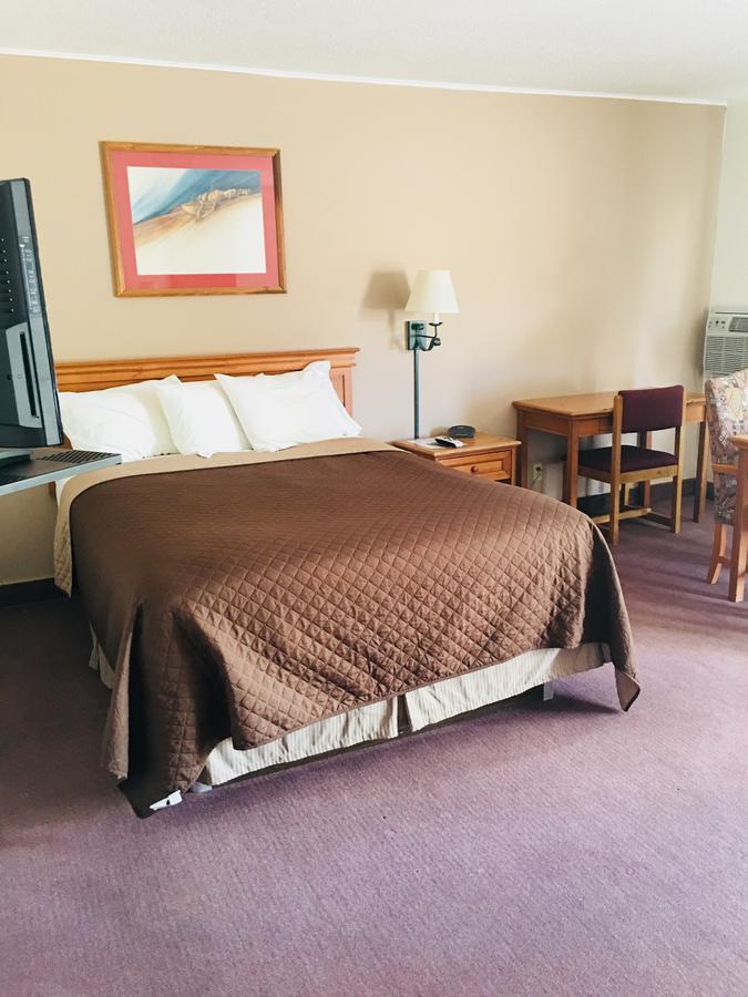 Redwood Arms Motel Paonia Экстерьер фото