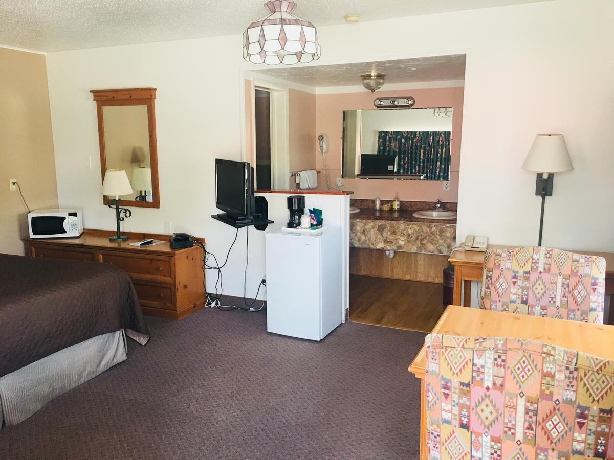 Redwood Arms Motel Paonia Экстерьер фото